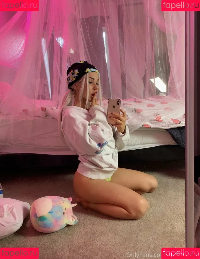 lindseygroll Onlyfans Photo Gallery 
