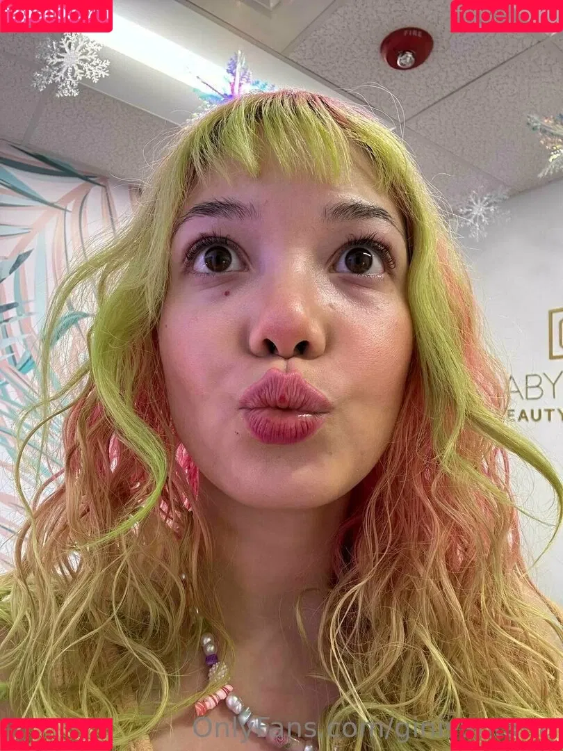 GiniSantana Onlyfans Photo Gallery 
