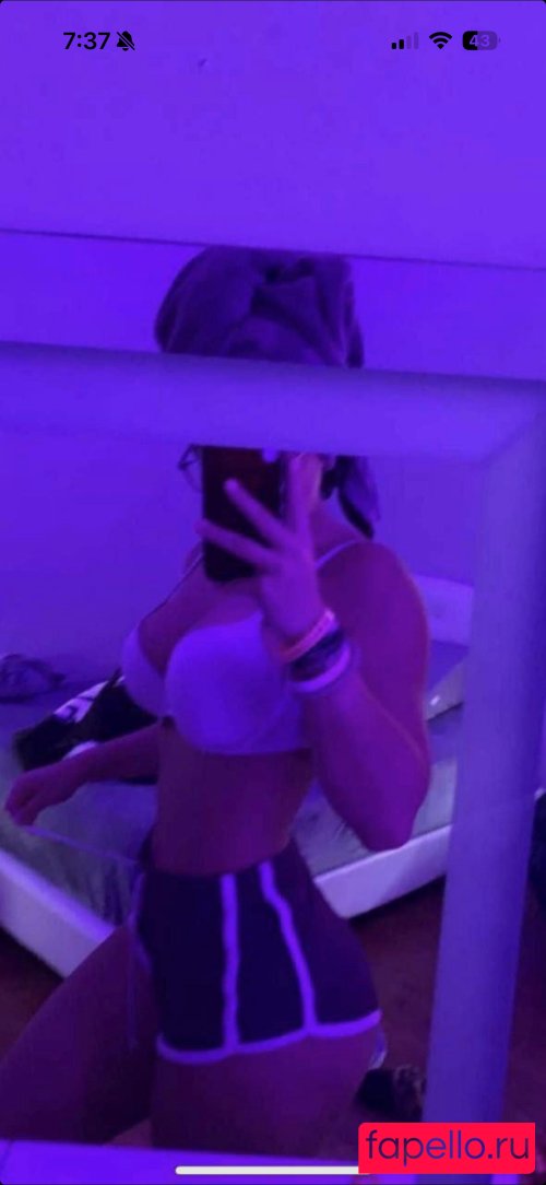 Maya Jakubowski Nude Onlyfans Photo 4