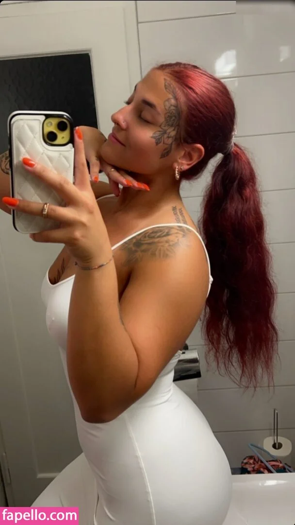 Marine Palmieri Nude Onlyfans Photo 18