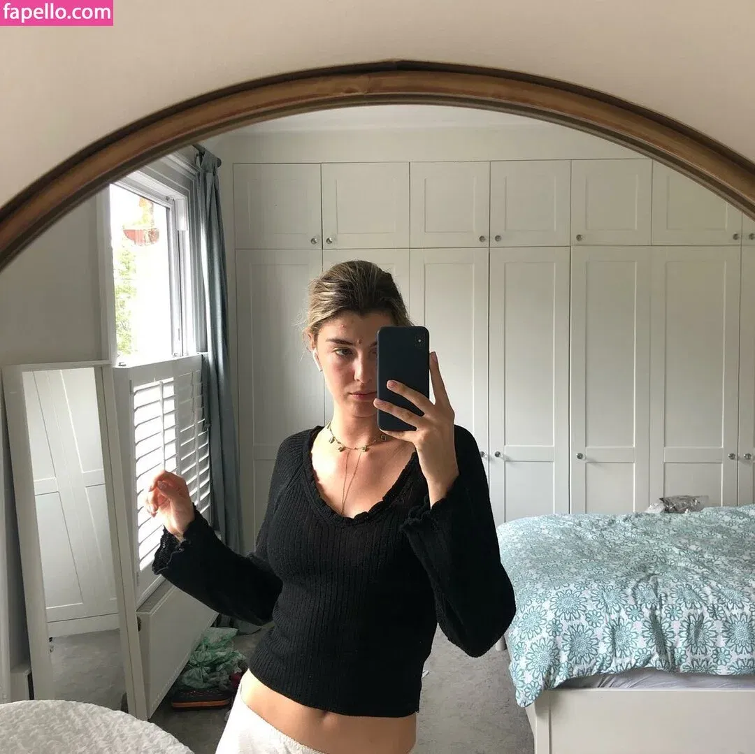 Helena Polomcic Onlyfans Photo Gallery 