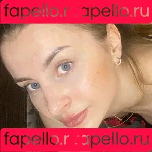 love_evelin Onlyfans Photo Gallery 