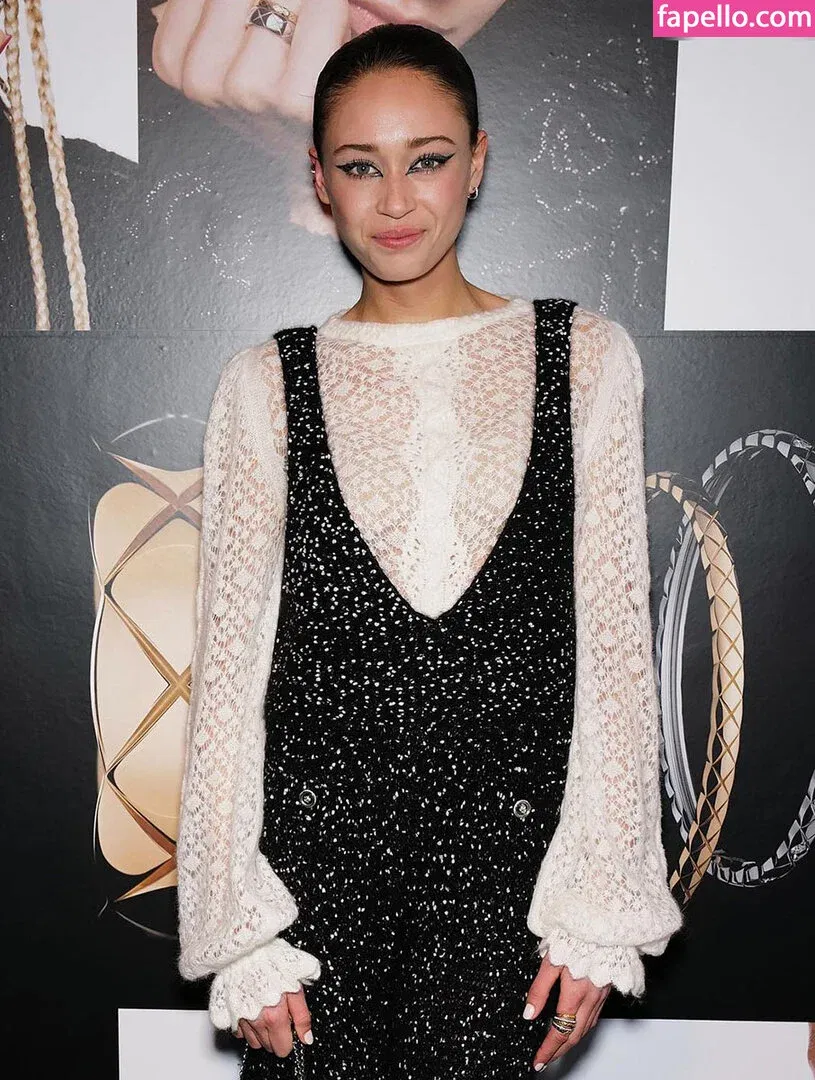 Ella-Rae Smith Onlyfans Photo Gallery 