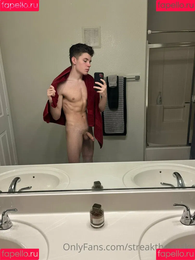 streakthesnake Onlyfans Photo Gallery 