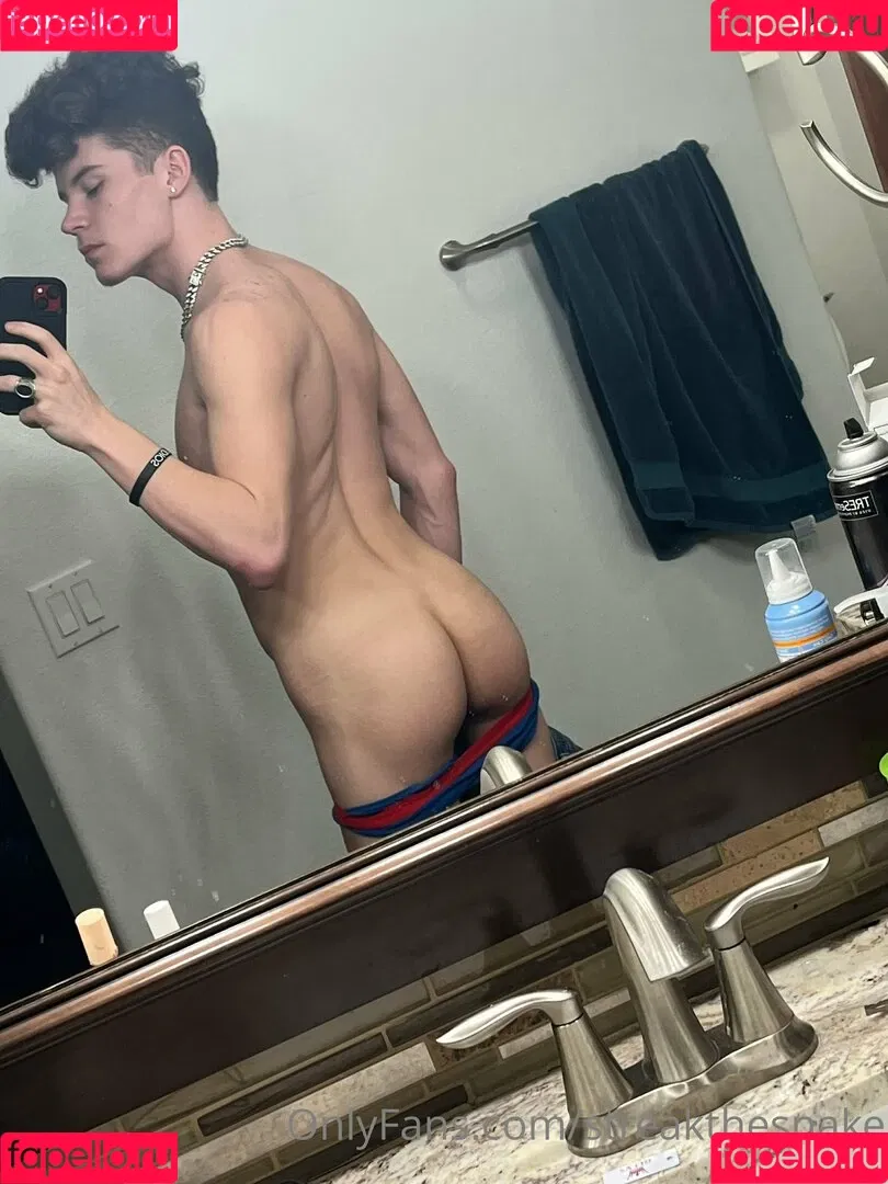 streakthesnake Onlyfans Photo Gallery 