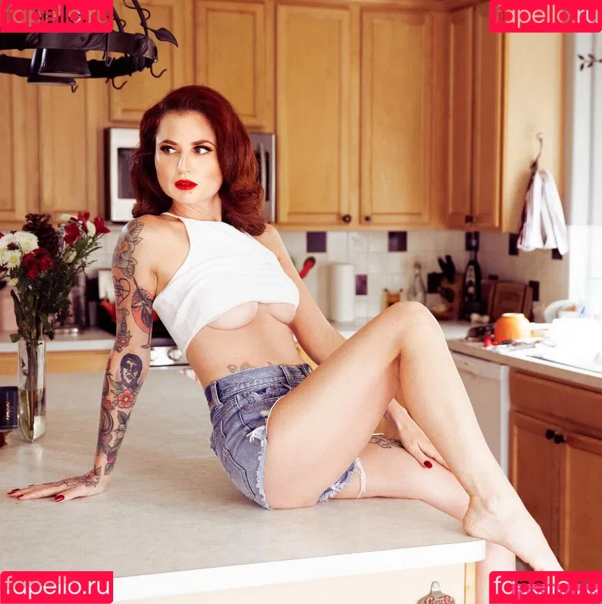Ginger La Roux Onlyfans Photo Gallery 