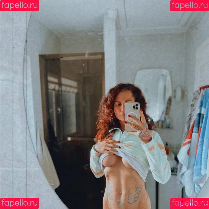 Ginger La Roux Onlyfans Photo Gallery 