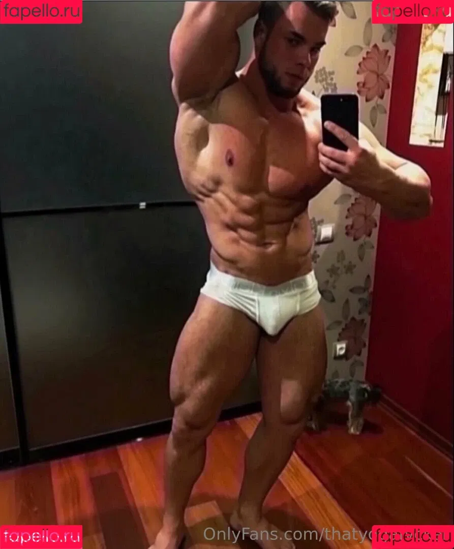 thatyogafvcker Onlyfans Photo Gallery 