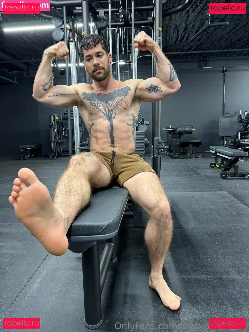 thatyogafvcker Onlyfans Photo Gallery 