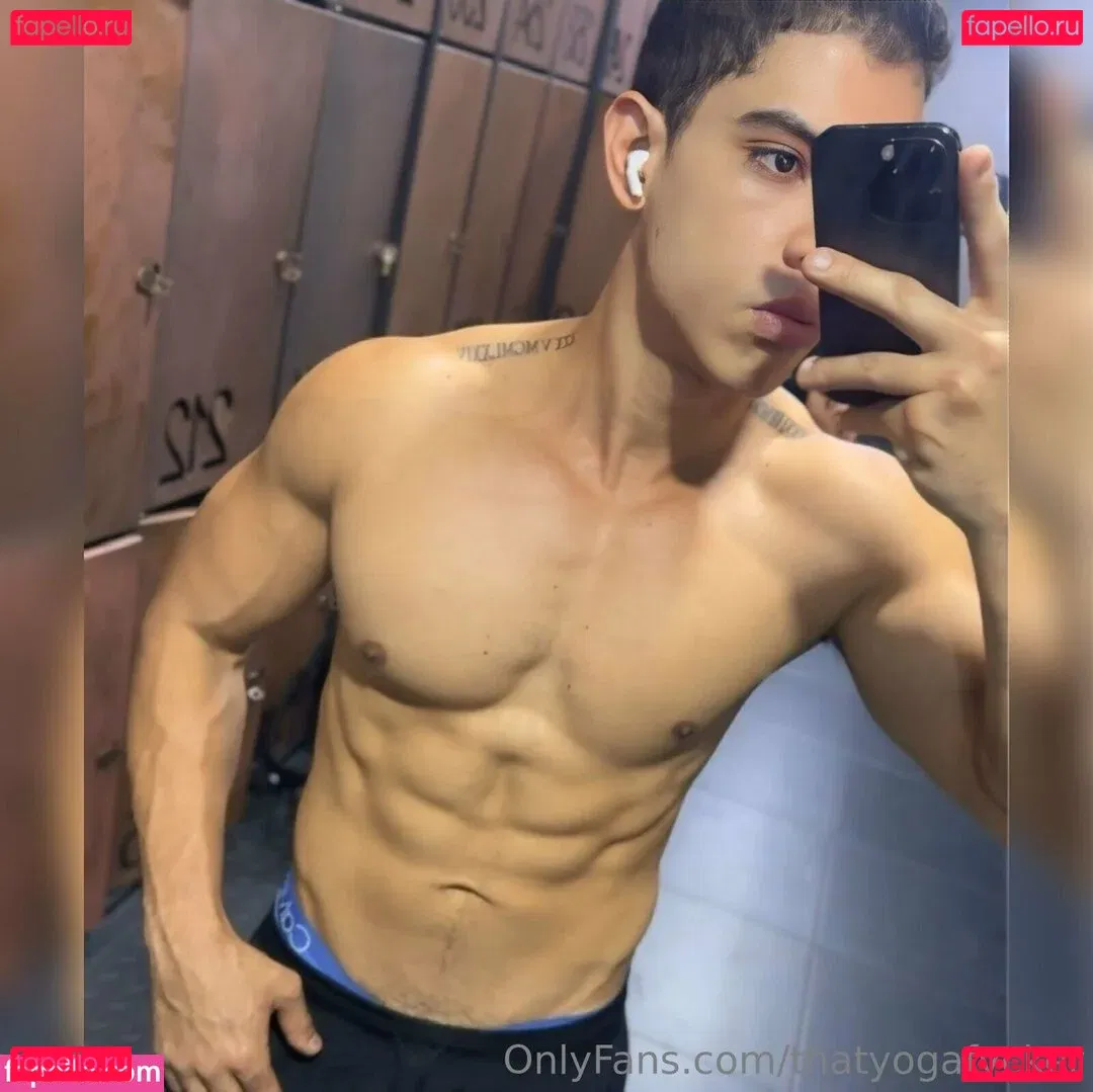 thatyogafvcker Onlyfans Photo Gallery 