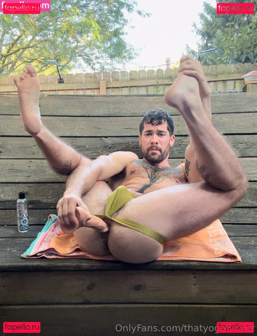 thatyogafvcker Onlyfans Photo Gallery 