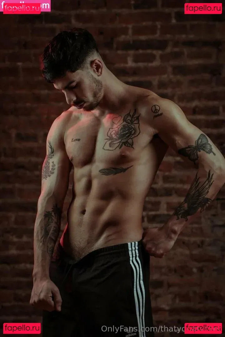 thatyogafvcker Onlyfans Photo Gallery 