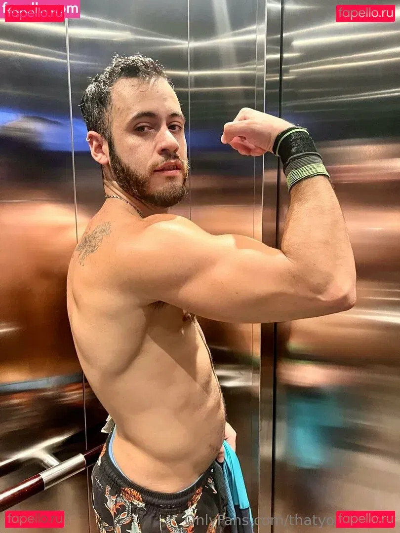 thatyogafvcker Onlyfans Photo Gallery 