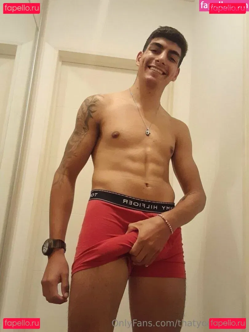 thatyogafvcker Onlyfans Photo Gallery 