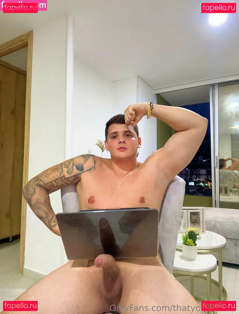 thatyogafvcker Onlyfans Photo Gallery 