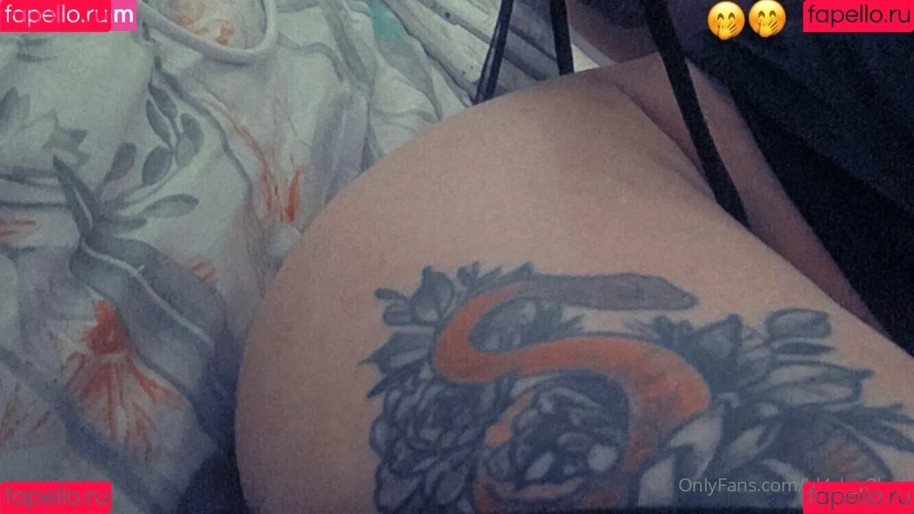 bl4ck_v3lvet Onlyfans Photo Gallery 