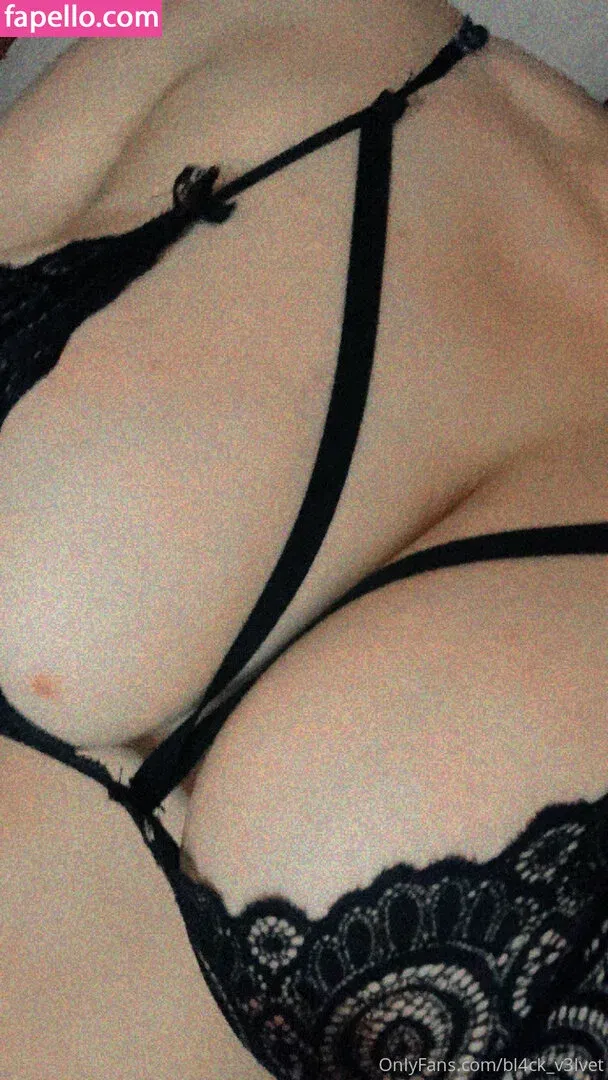 bl4ck_v3lvet Onlyfans Photo Gallery 