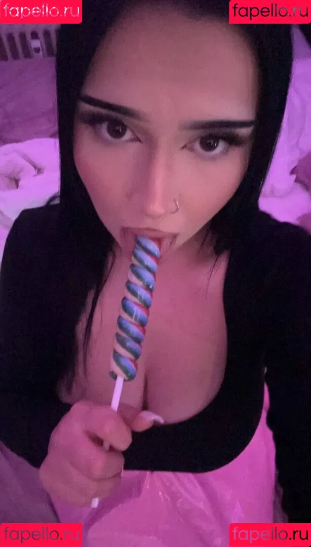 Coco.lcoco Onlyfans Photo Gallery 