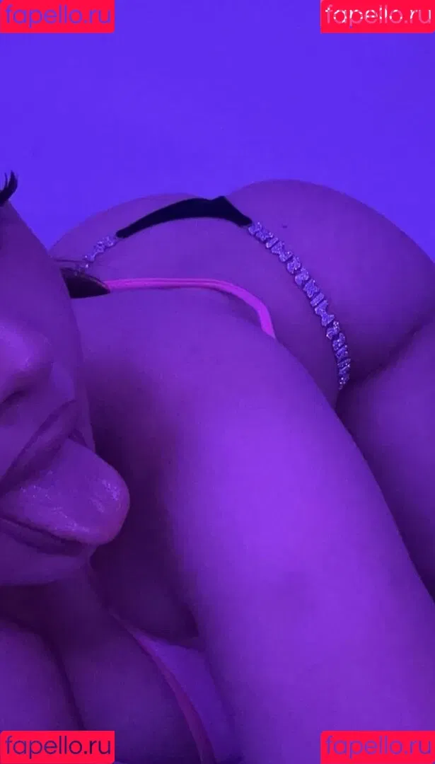Coco.lcoco Onlyfans Photo Gallery 