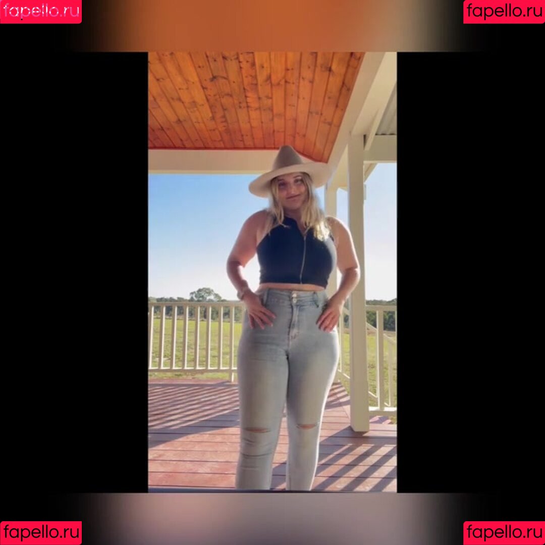 Coco.lcoco Onlyfans Photo Gallery 