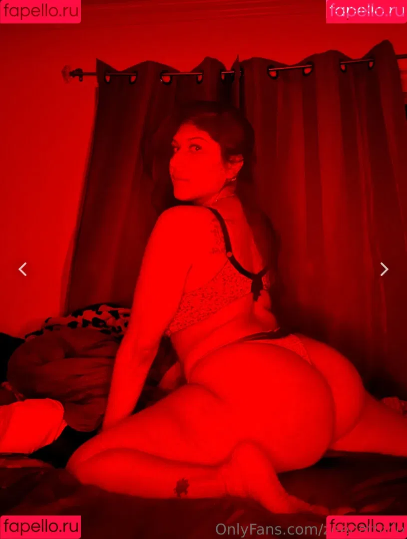 zeenath Onlyfans Photo Gallery 