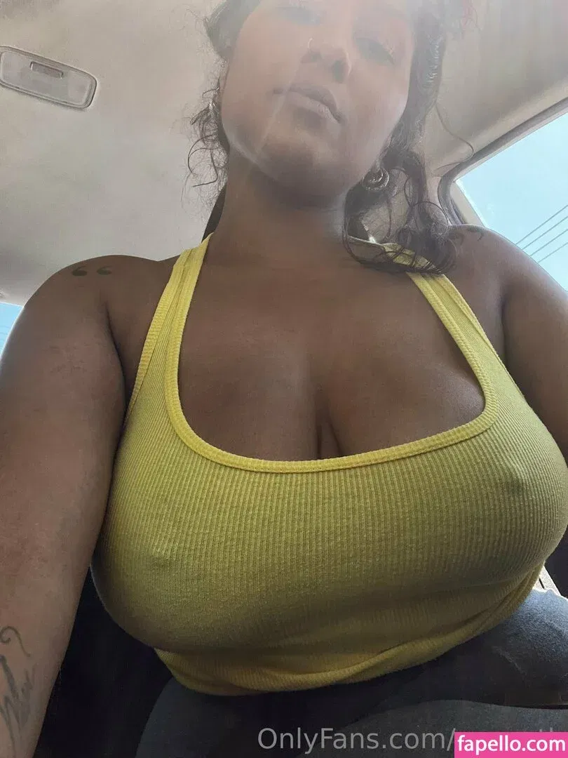 zeenath Onlyfans Photo Gallery 