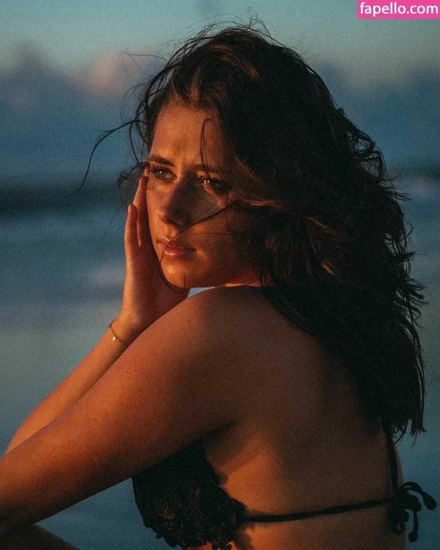 Raphaella Deuringer Onlyfans Photo Gallery 