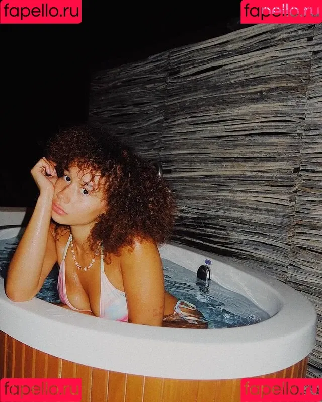 Talia Jackson Onlyfans Photo Gallery 