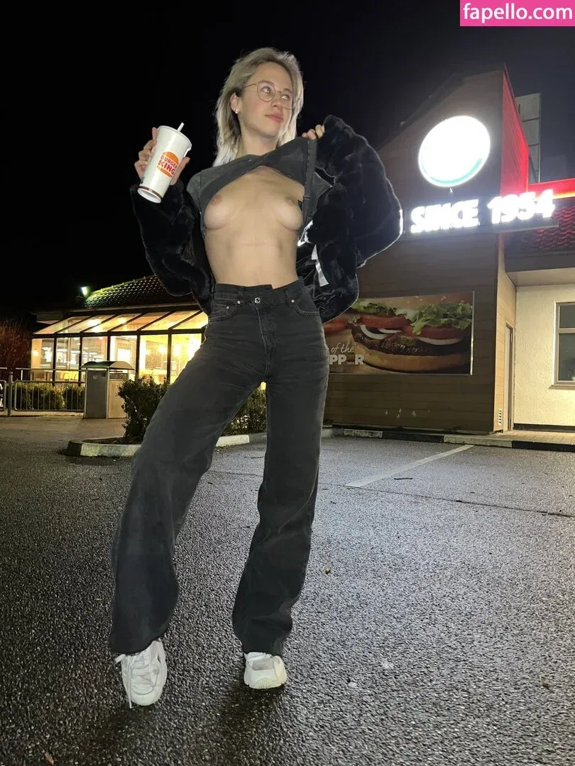 Nina Joy Onlyfans Photo Gallery 