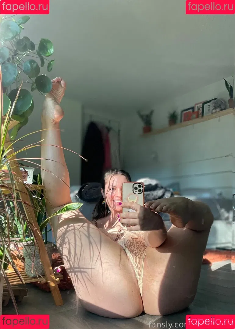 dianakills Onlyfans Photo Gallery 