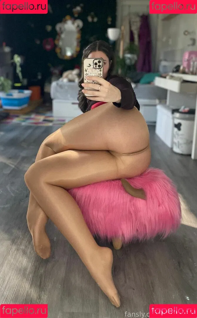 dianakills Onlyfans Photo Gallery 