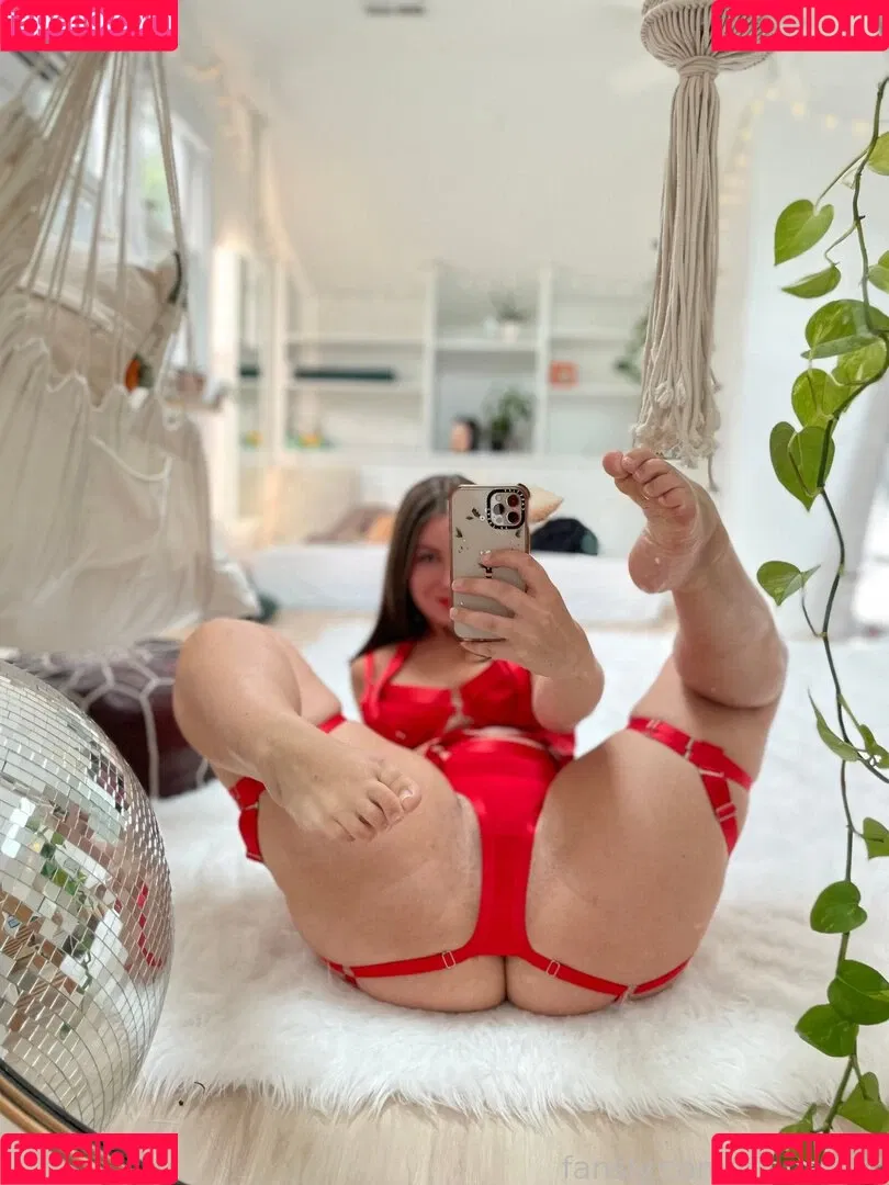dianakills Onlyfans Photo Gallery 