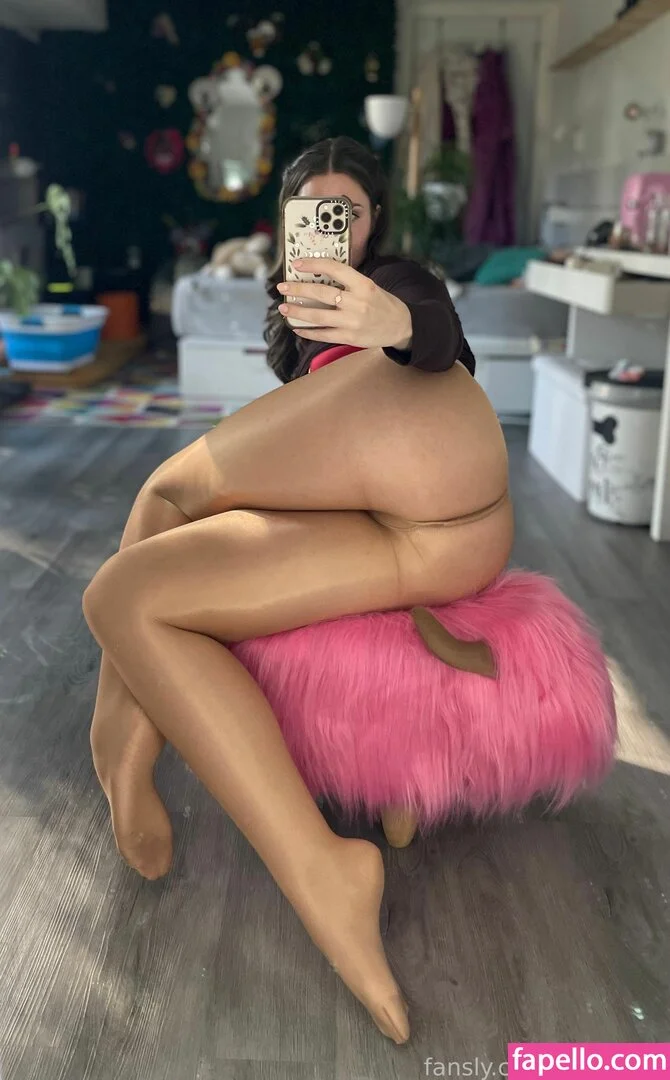dianakills Onlyfans Photo Gallery 