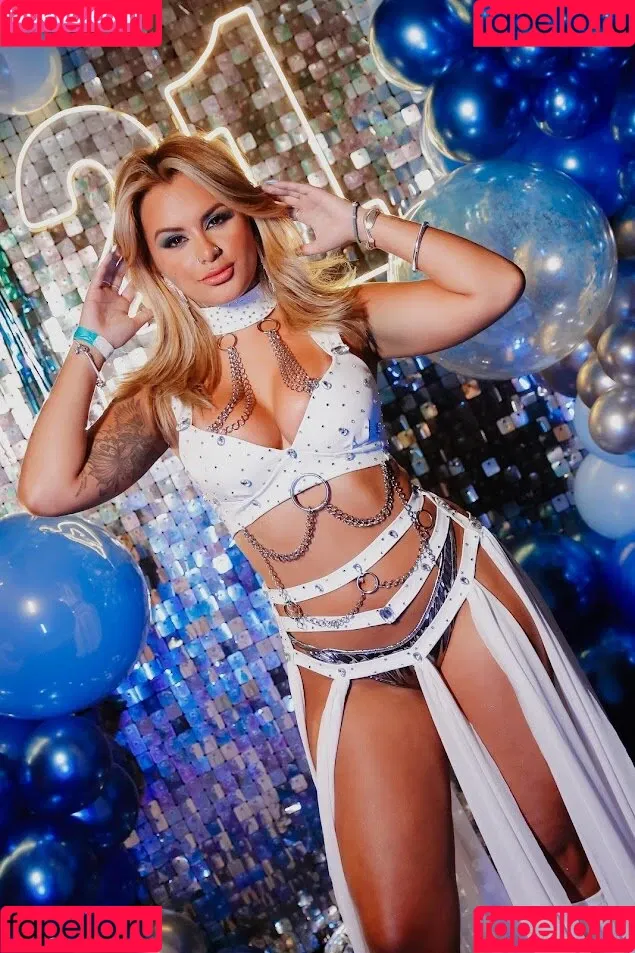 Nicole Reis Onlyfans Photo Gallery 