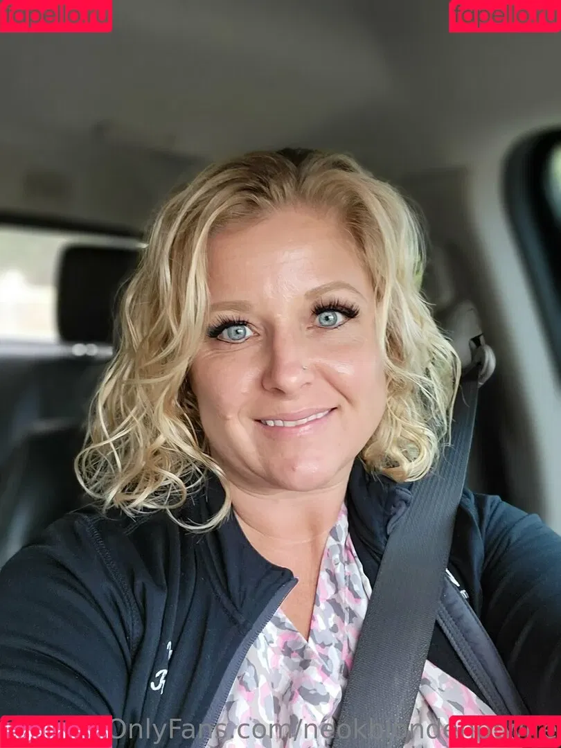 neokblondehotwife Onlyfans Photo Gallery 