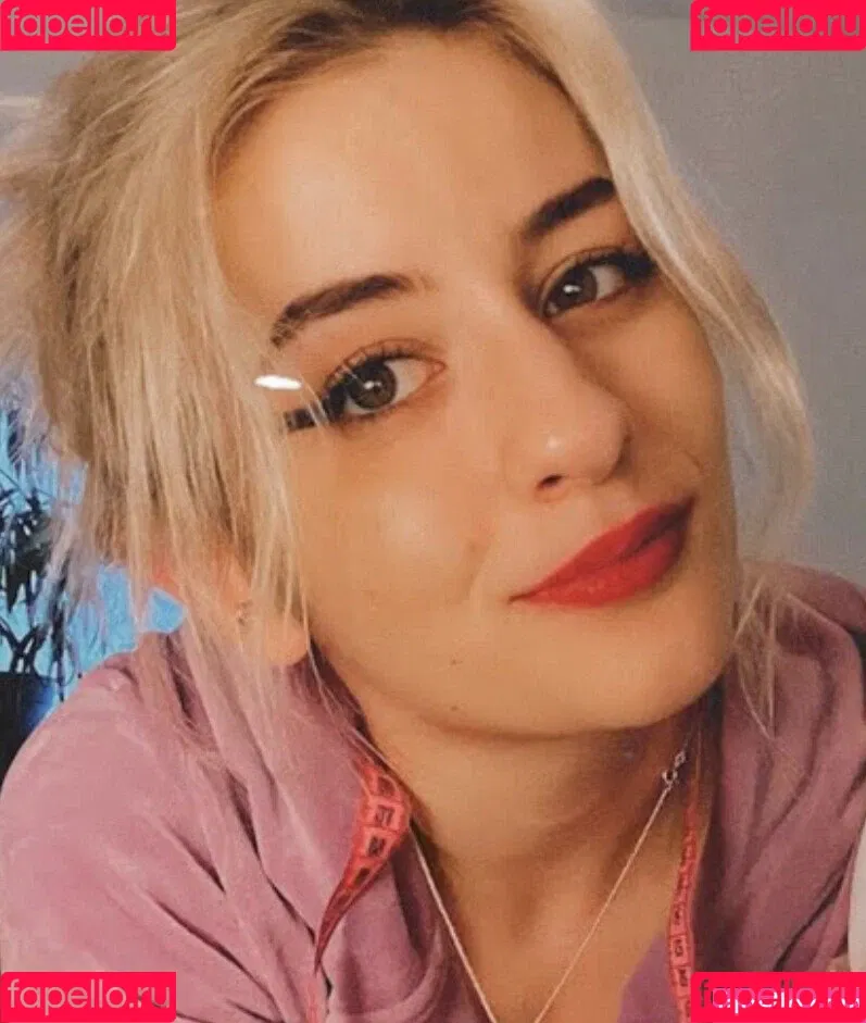 Miss Manganese ASMR Onlyfans Photo Gallery 