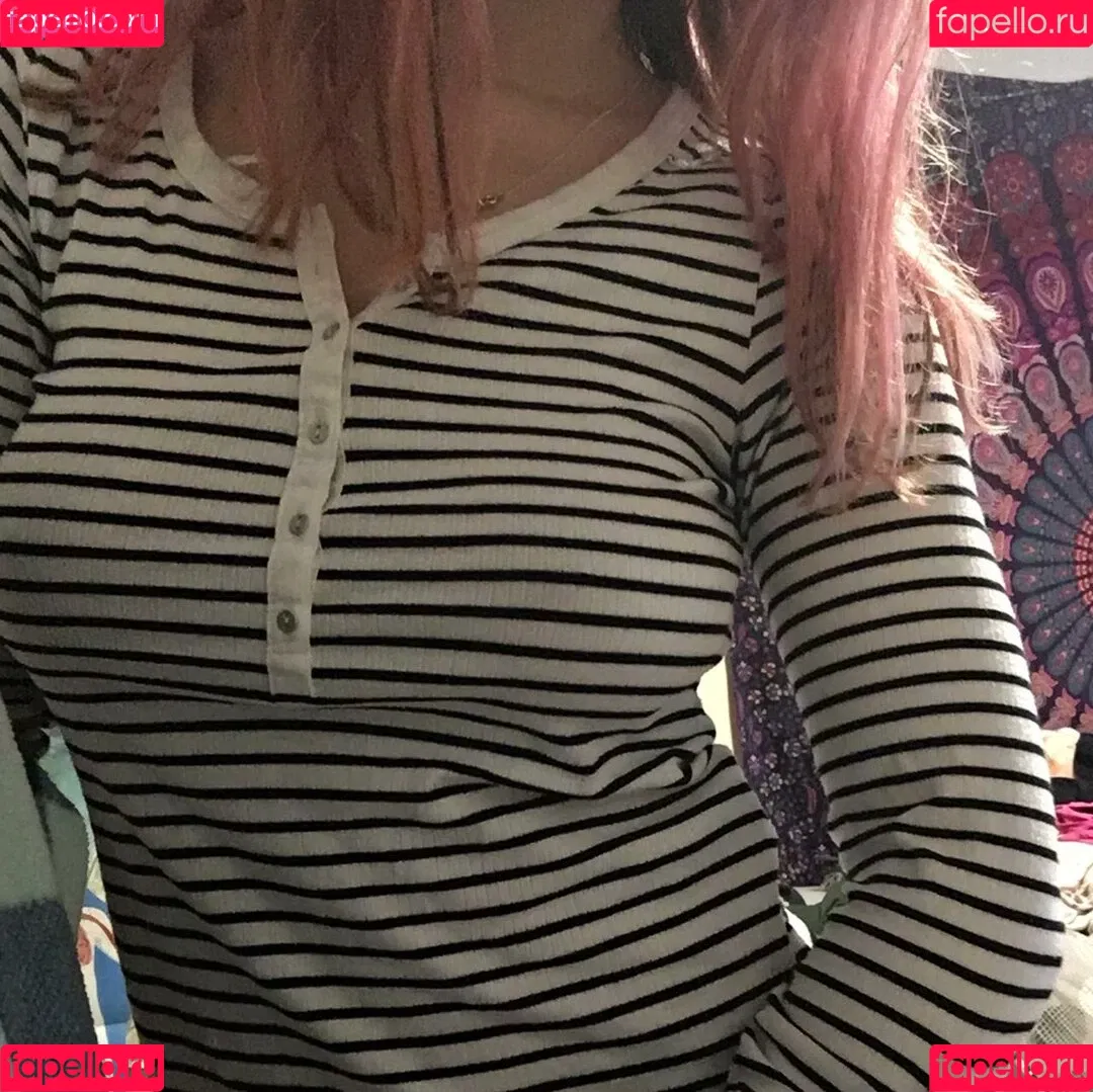 Miss Manganese ASMR Onlyfans Photo Gallery 