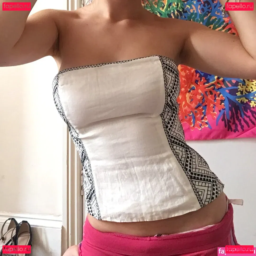 Miss Manganese ASMR Onlyfans Photo Gallery 