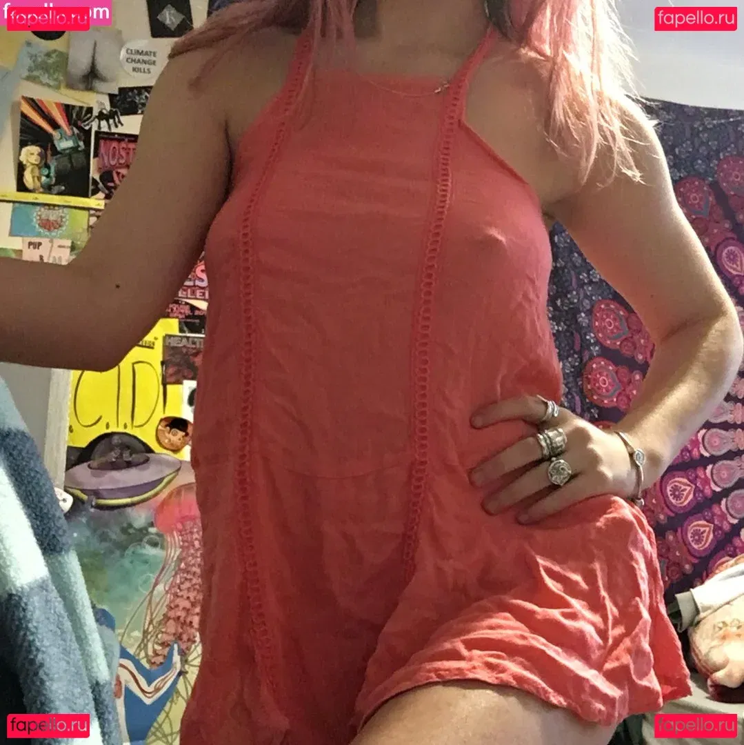 Miss Manganese ASMR Onlyfans Photo Gallery 