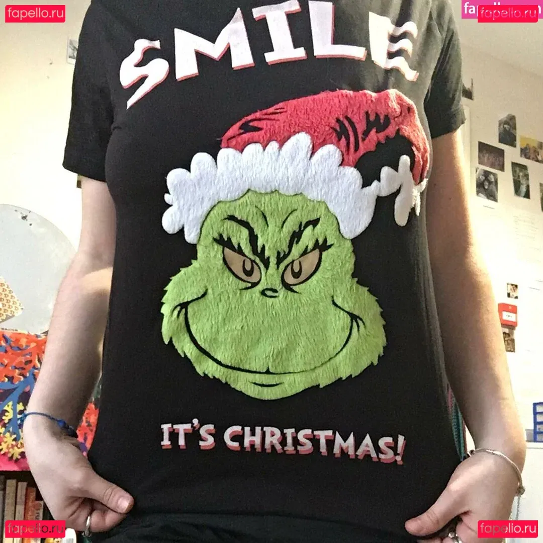 Miss Manganese ASMR Onlyfans Photo Gallery 