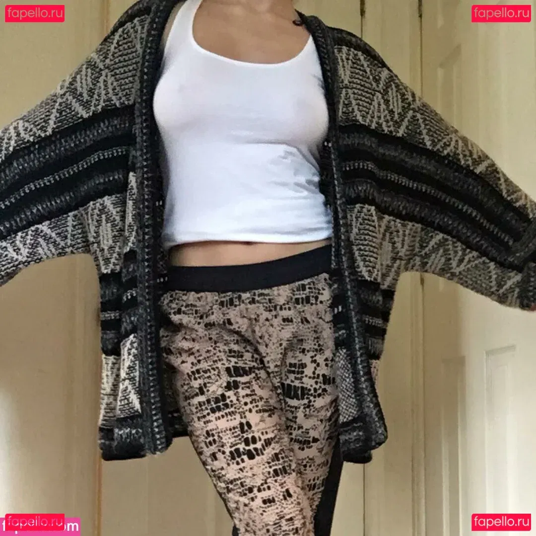 Miss Manganese ASMR Onlyfans Photo Gallery 