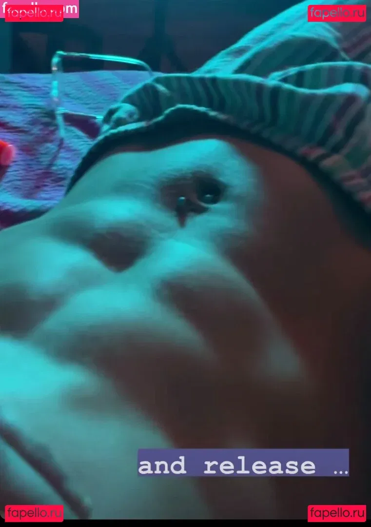 Miss Manganese ASMR Onlyfans Photo Gallery 