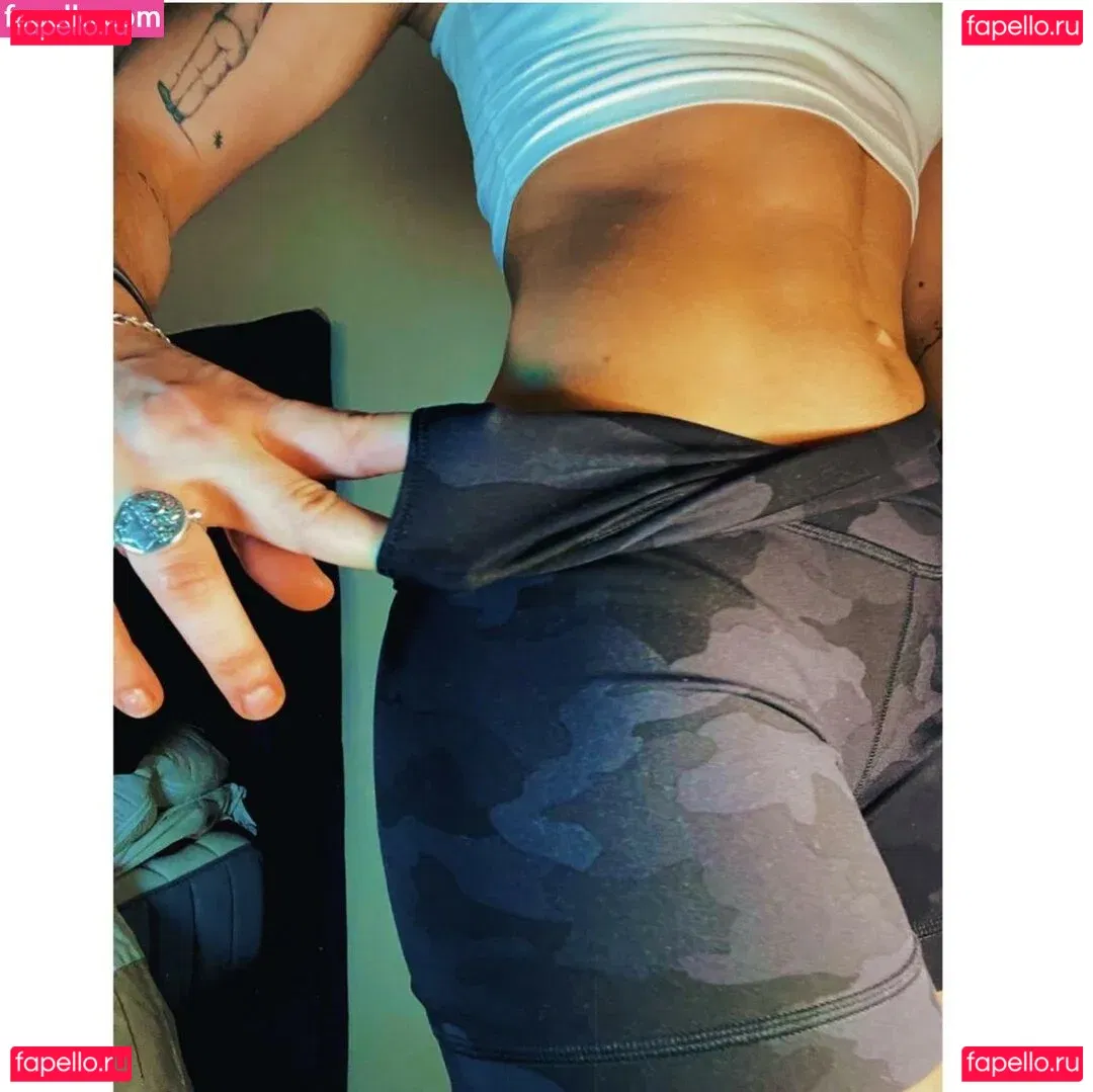 Miss Manganese ASMR Onlyfans Photo Gallery 