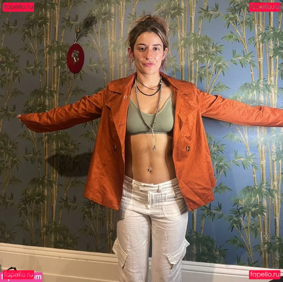 Miss Manganese ASMR Onlyfans Photo Gallery 