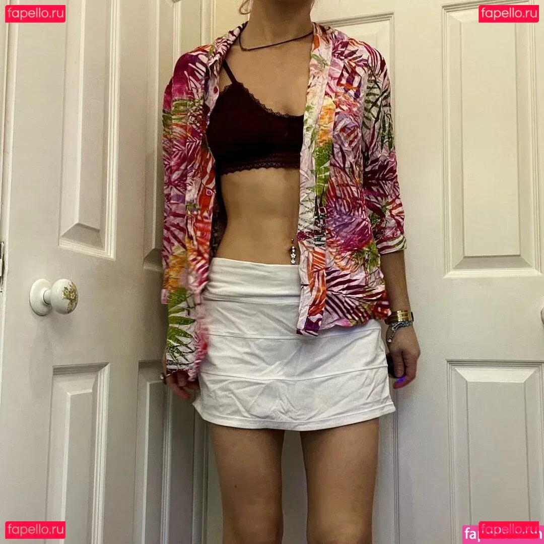 Miss Manganese ASMR Onlyfans Photo Gallery 