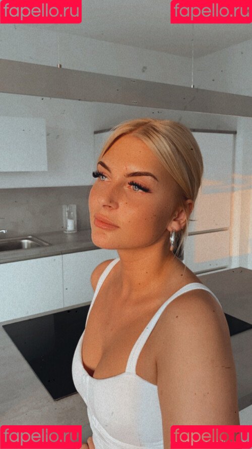 Lia Engel Onlyfans Photo Gallery 