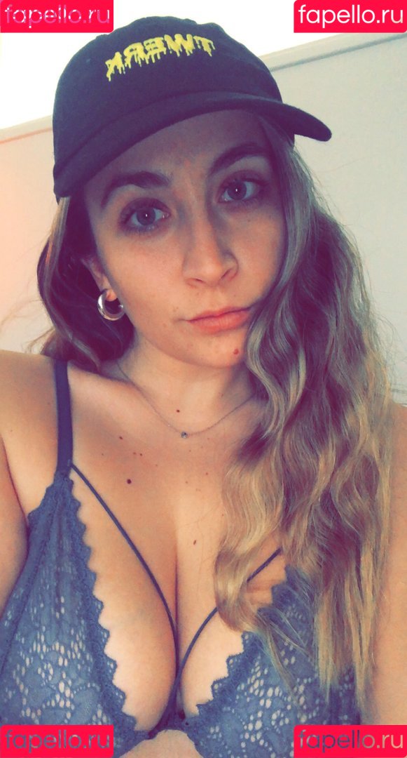 milfweeed Onlyfans Photo Gallery 