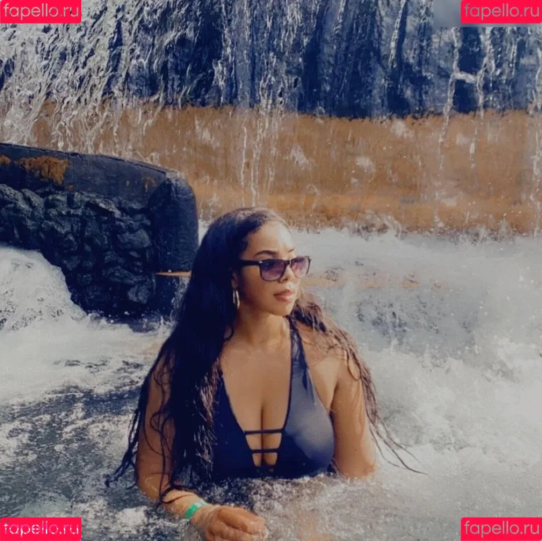 Dee Shanell Onlyfans Photo Gallery 