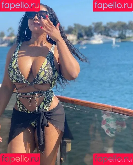 Dee Shanell Onlyfans Photo Gallery 