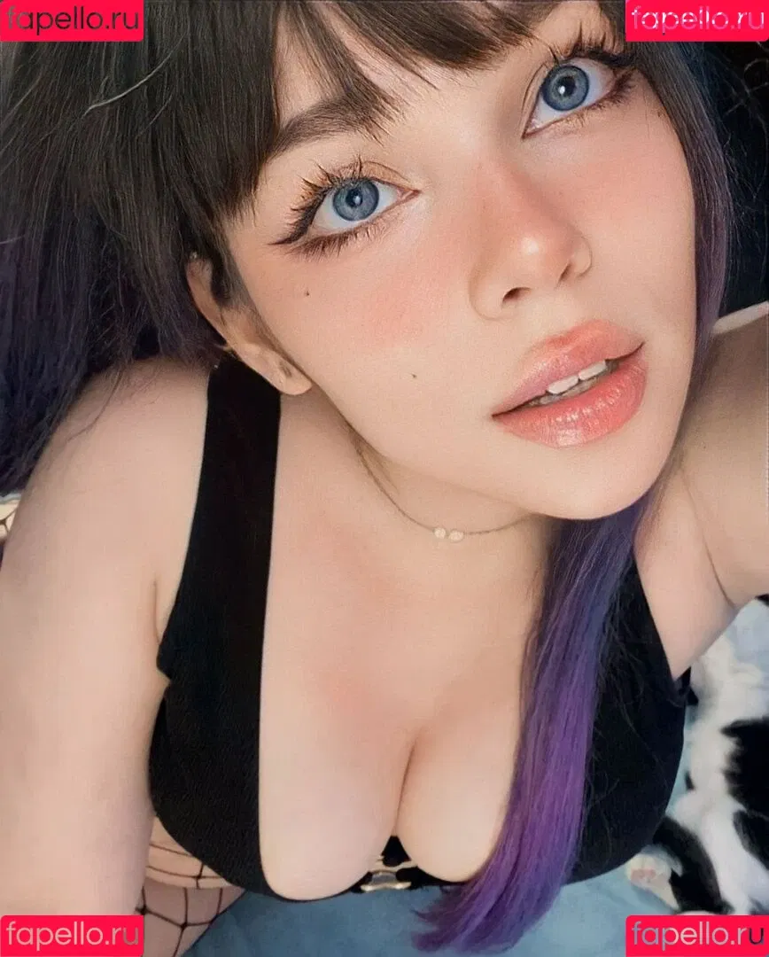 Melowo Onlyfans Photo Gallery 